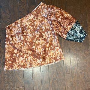 Sachin & Babi Anthropology. One shoulder top, brand new, small size.